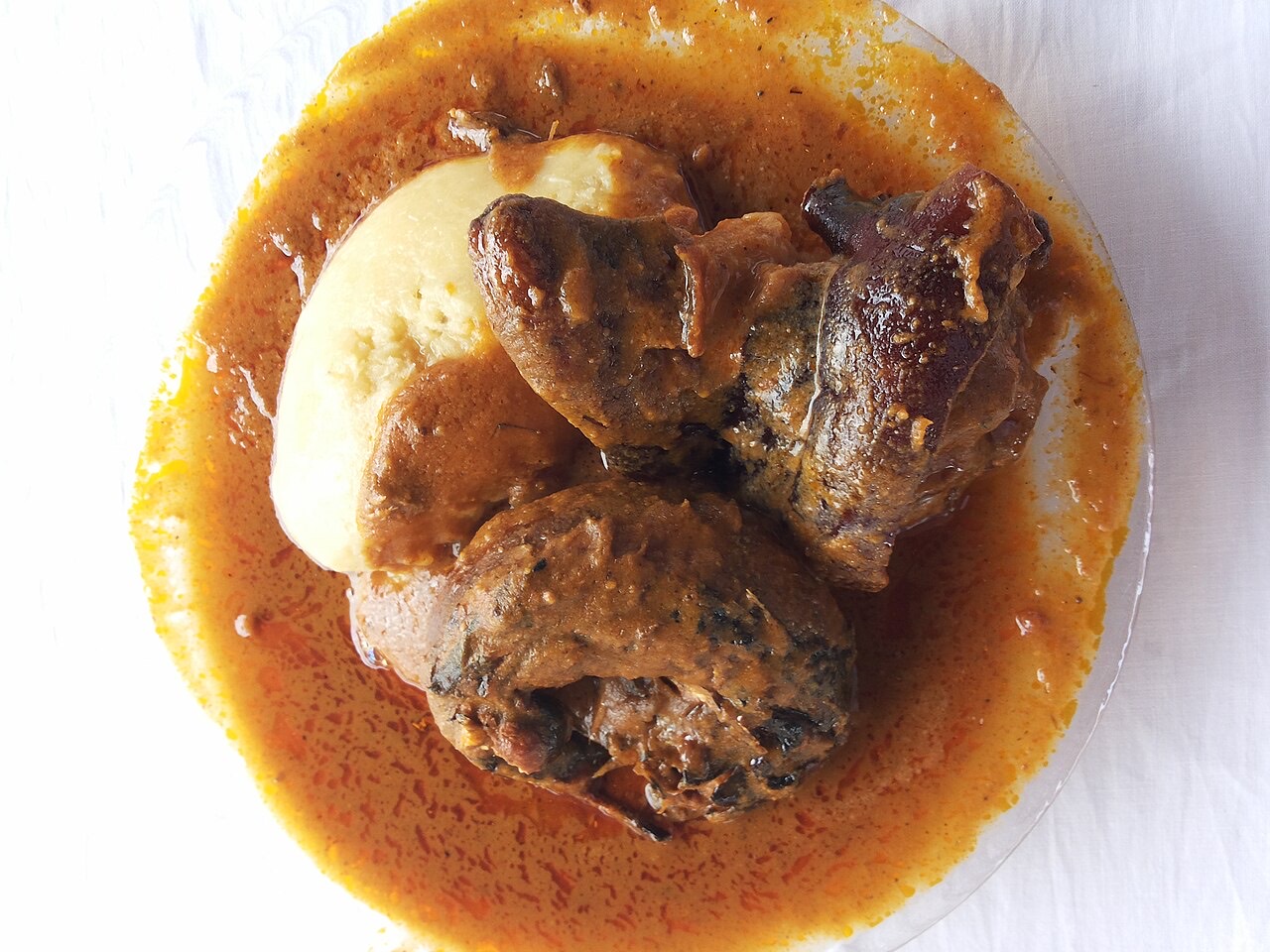 Foutou banane sauce graine