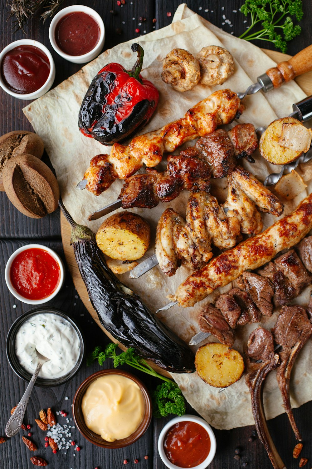Grillades et légumes